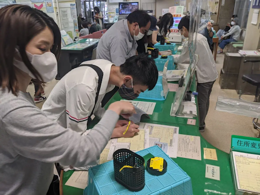 入社直後(生活オリエンテーション/行政同行/生活準備)